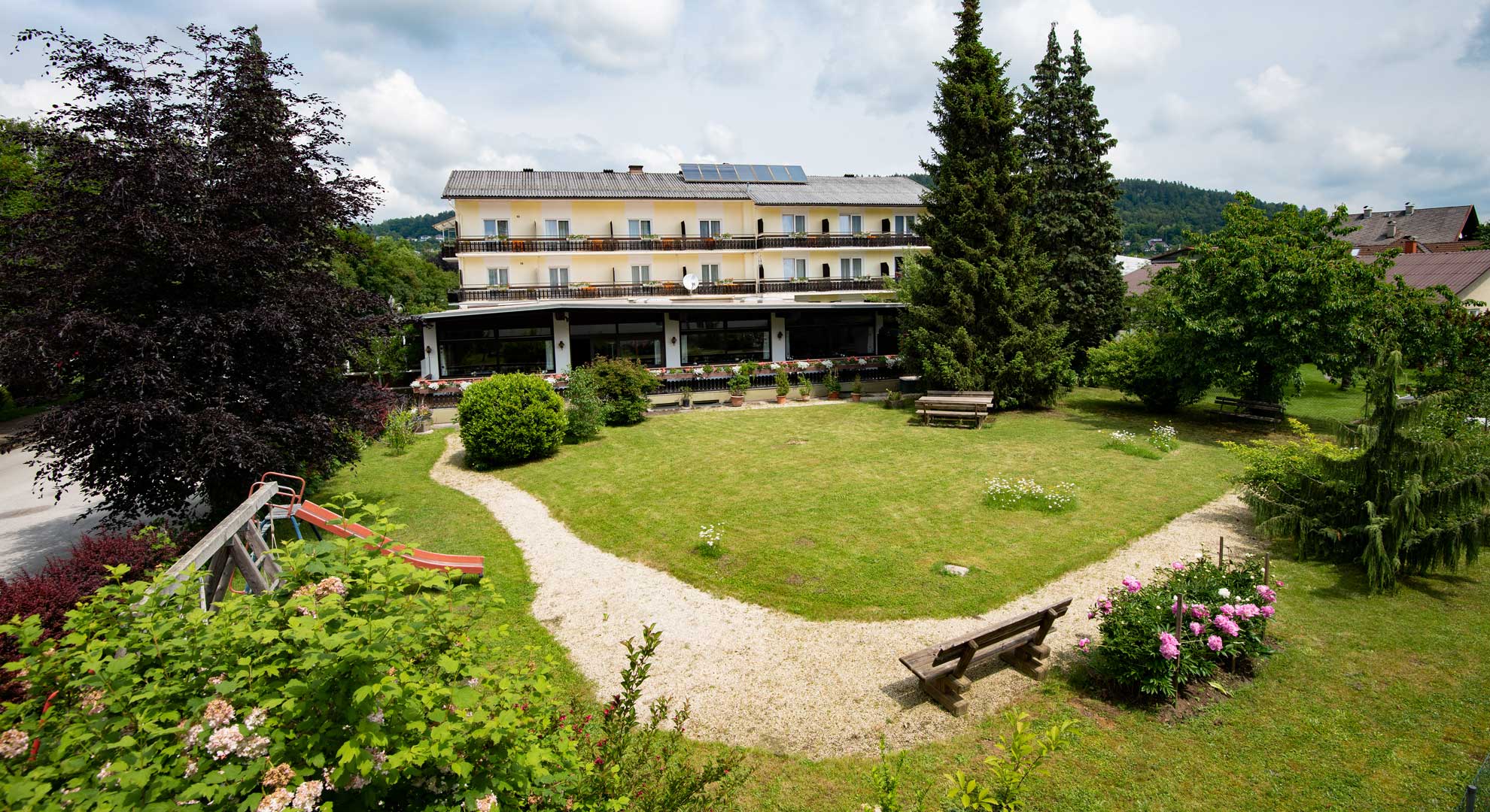 Herzlich Willkommen in Krumpendorf (c) Hotel Rosenheim