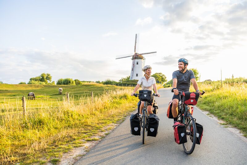 Kunstsätdte Radweg Flandern (c) Medialife.be.